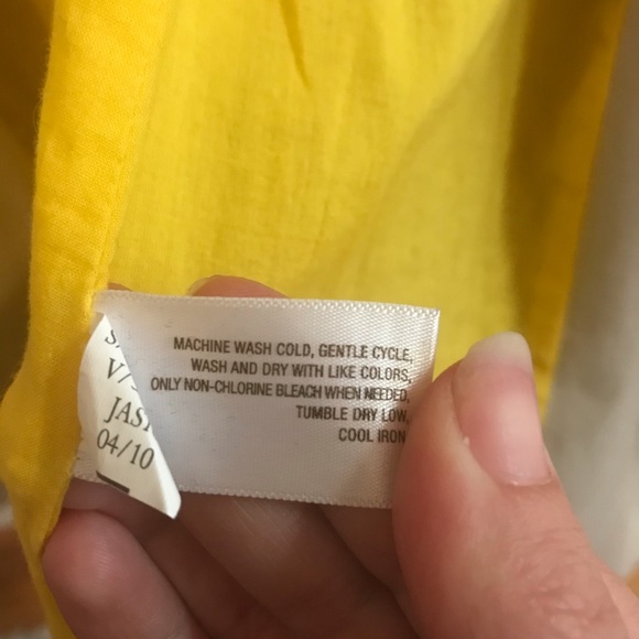 Old Navy belted trench coat - size small - Picture 7 of 8